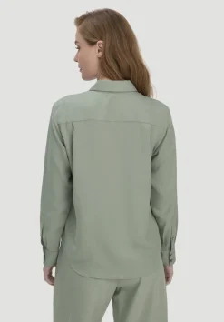hessnatur Bluse Relaxed aus TENCEL™ Lyocell von mattgrün Best