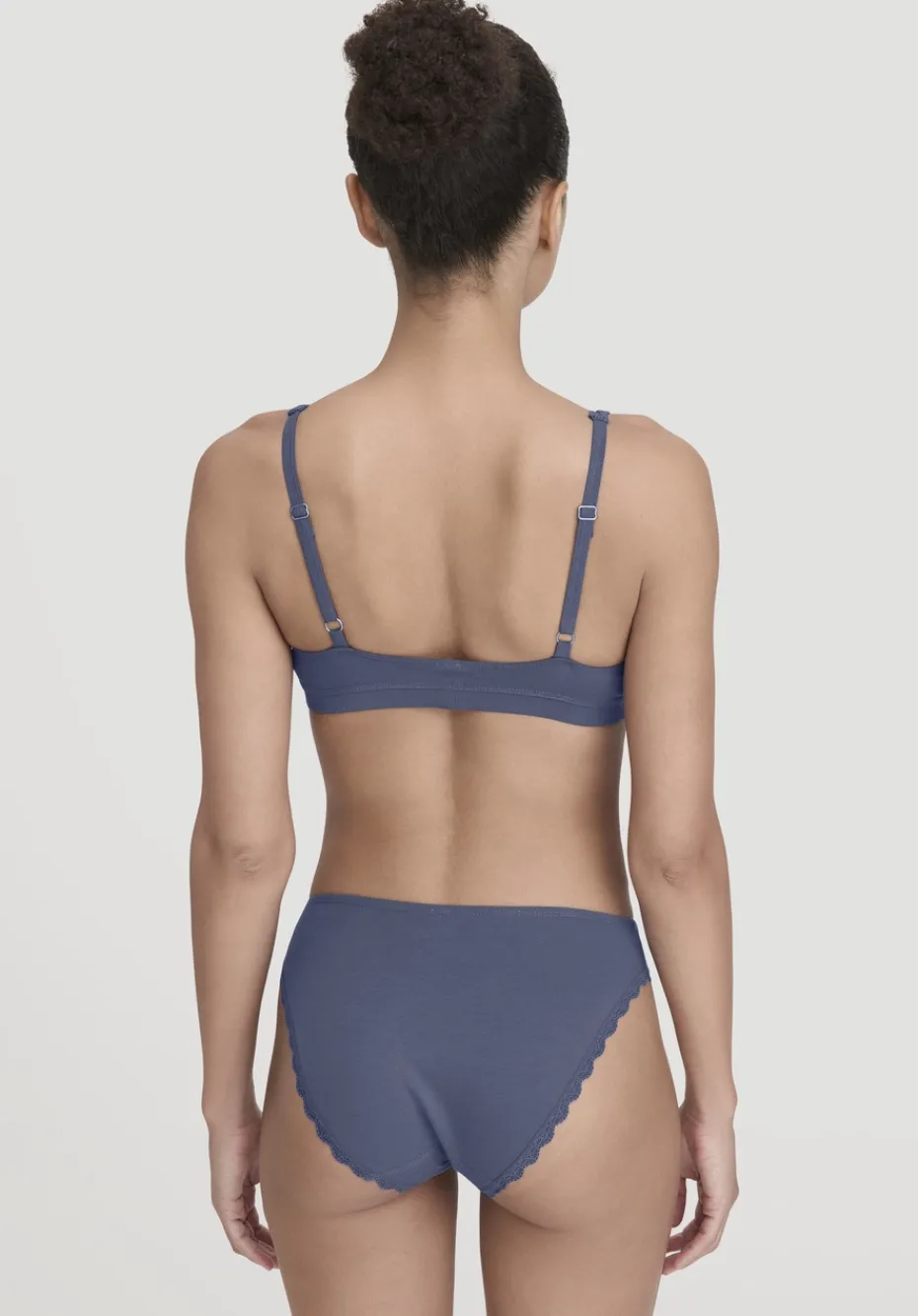 hessnatur Bustier COTTON FEEL LACE aus Bio-Baumwolle von indigo blau Best