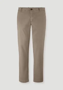 hessnatur Chino LENN Regular aus Bio-Baumwolle von lehm Hot