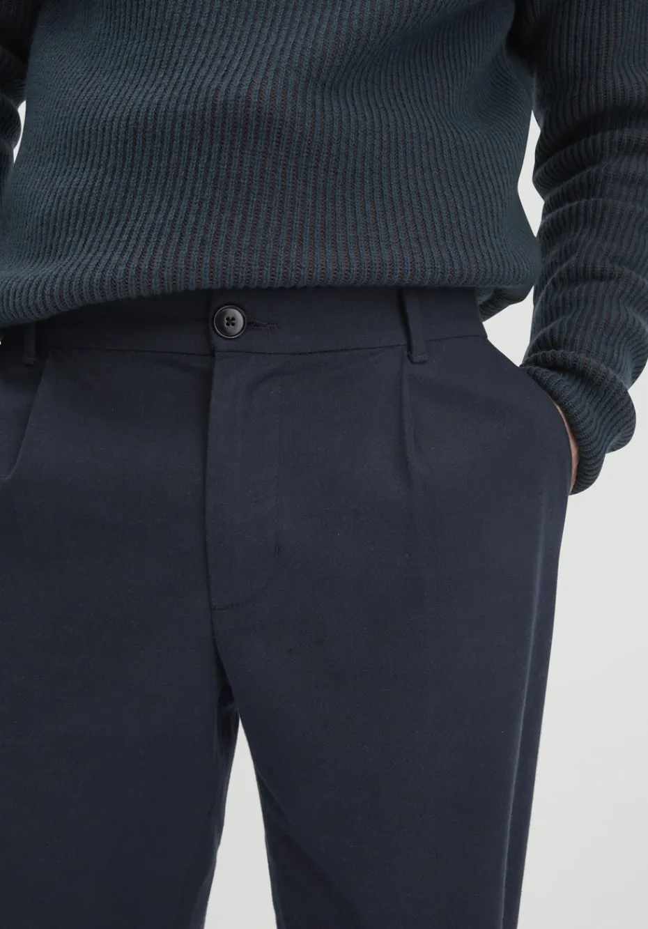 hessnatur Chino RON Relaxed aus Bio-Baumwolle von marine New