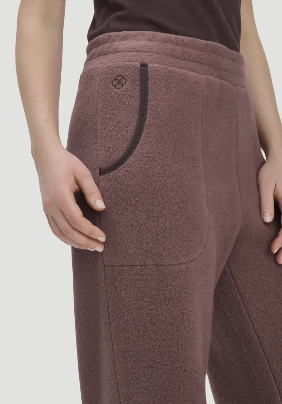hessnatur Fleece Hose Relaxed ACTIVE LIGHT aus reiner Bio-Baumwolle von rosébraun Clearance