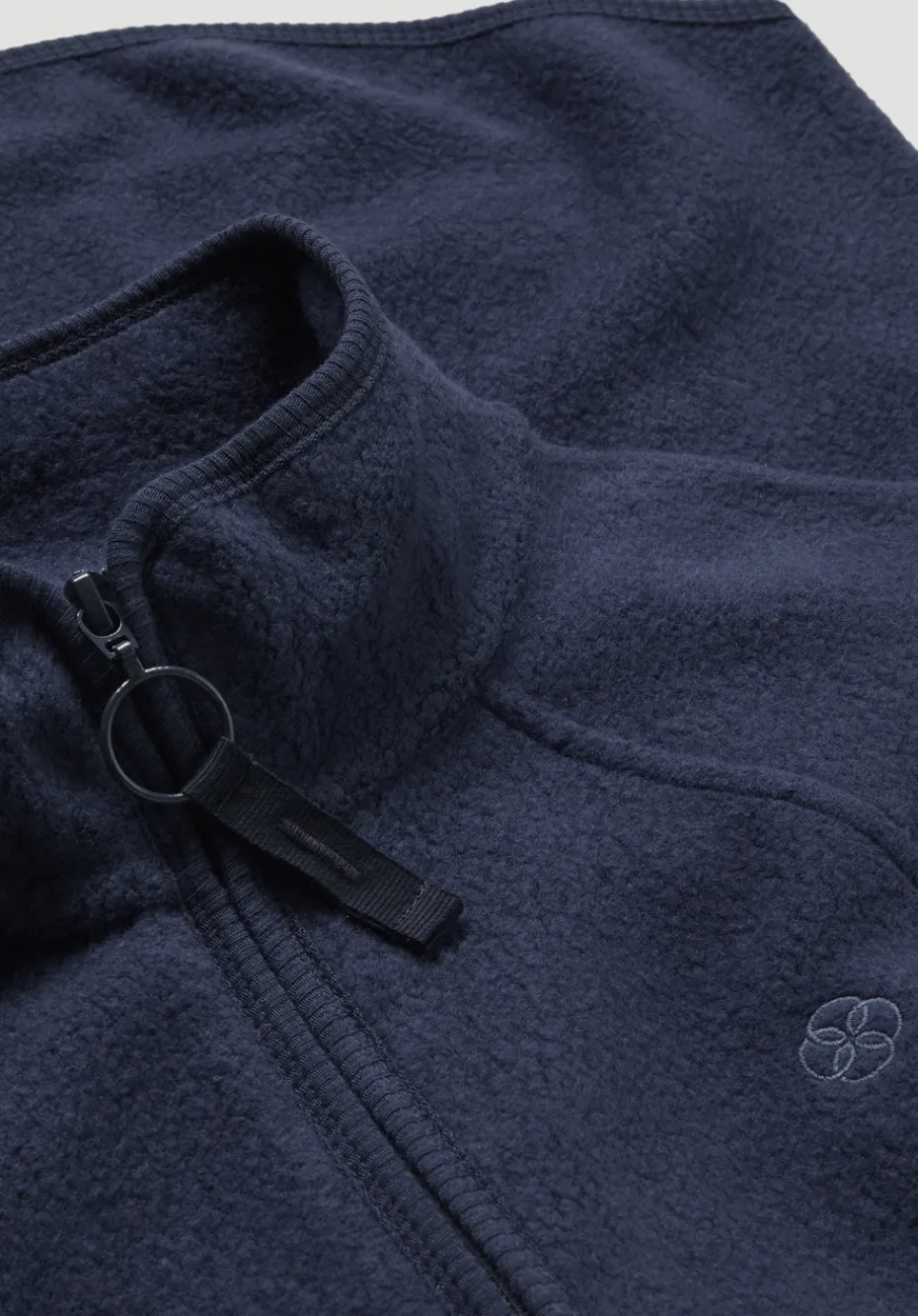hessnatur Fleece Jacke Relaxed ACTIVE LIGHT aus Bio-Baumwolle von mitternachtsblau Sale