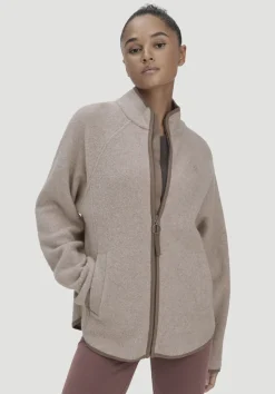 hessnatur Fleece Jacke Relaxed ACTIVE LIGHT aus Bio-Baumwolle von mandelbraun Discount