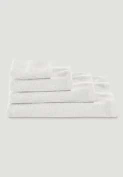 hessnatur Frottier-Handtuch mit Struktur aus reiner Bio-Baumwolle von naturweiss Outlet