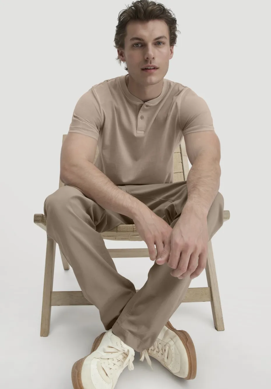hessnatur Heavy Jersey Henley Shirt Relaxed aus reiner Bio-Baumwolle von taupe Clearance