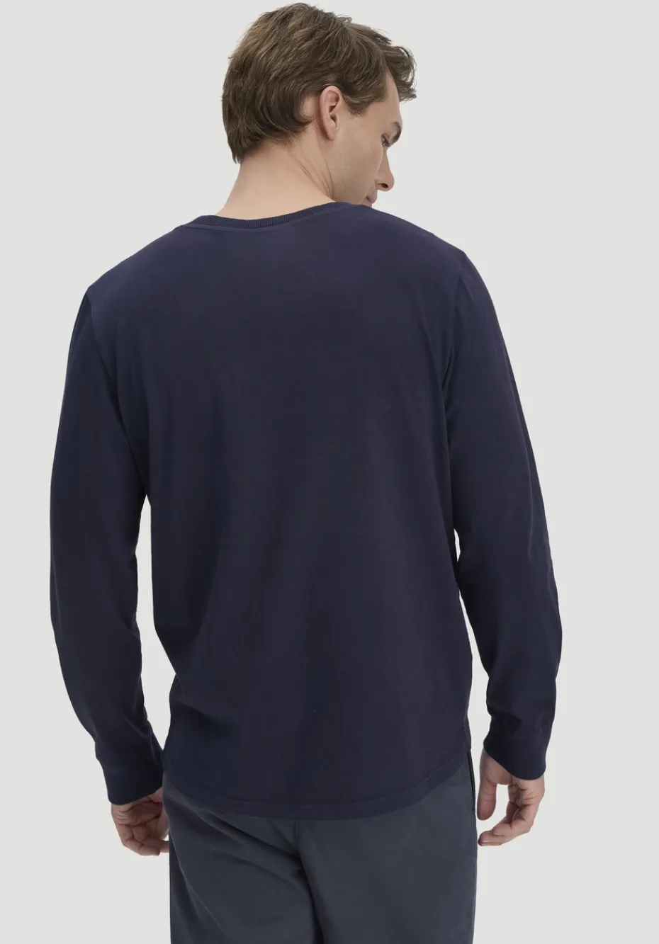 hessnatur Heavy Jersey Longsleeve Relaxed aus reiner Bio-Baumwolle von marine Hot