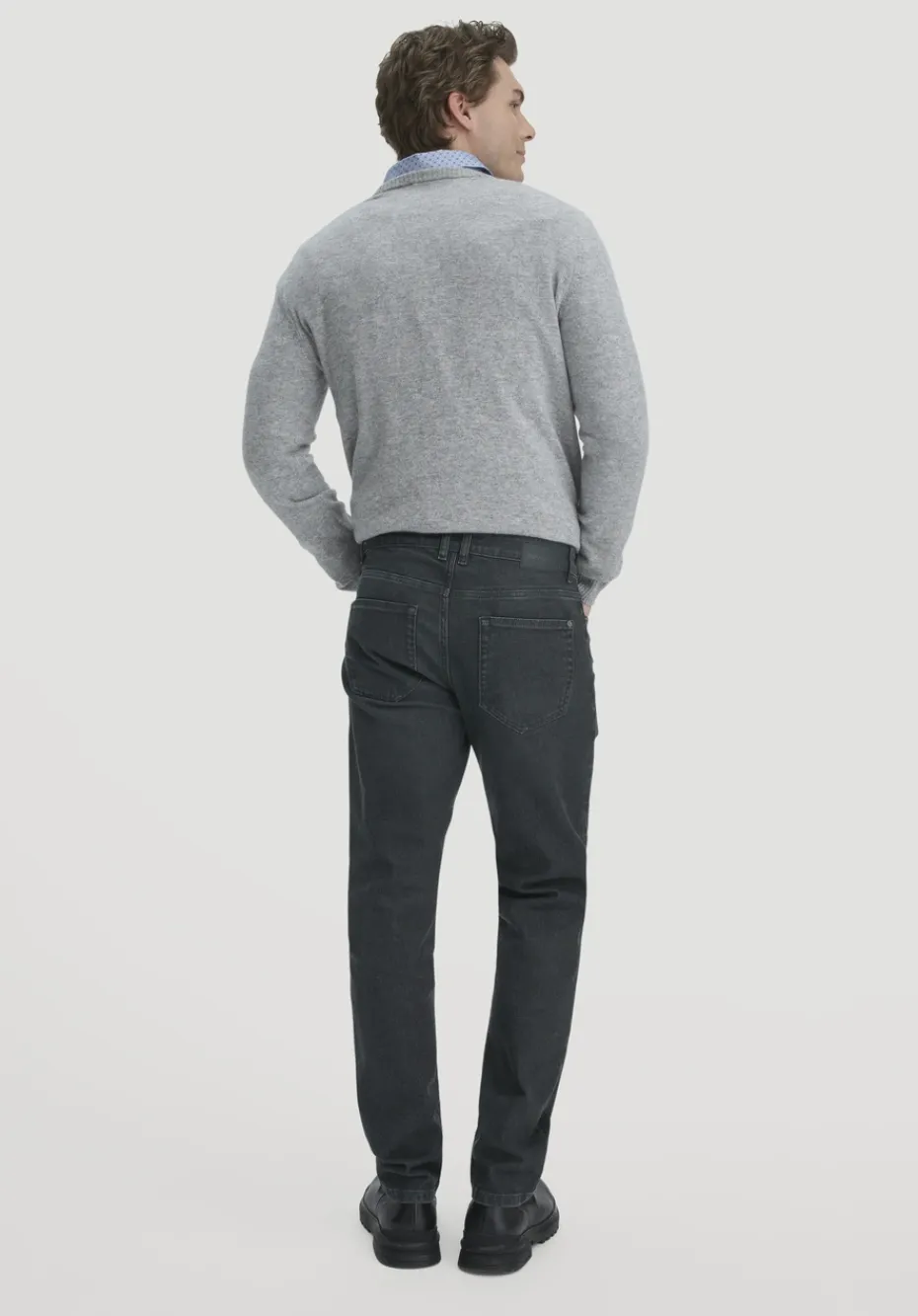hessnatur Jeans BEN Regular Straight BETTER RECYCLING aus Bio-Denim von black washed Online