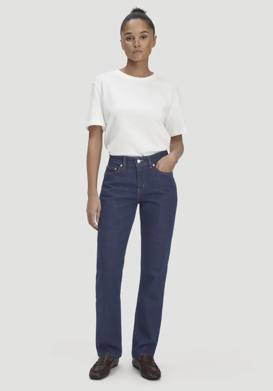 hessnatur Jeans MARIE Straight aus Bio-Denim von pure blue Outlet