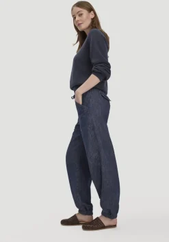 hessnatur Jeans Soft Utillity aus Bio-Denim mit Kapok von medium blue Outlet