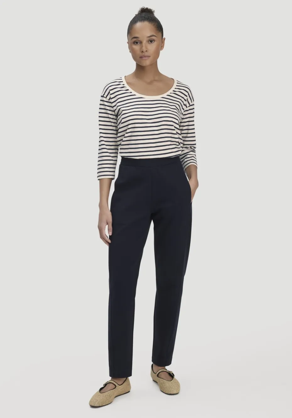 hessnatur Jersey Hose Regular aus Bio-Baumwolle von marine Sale