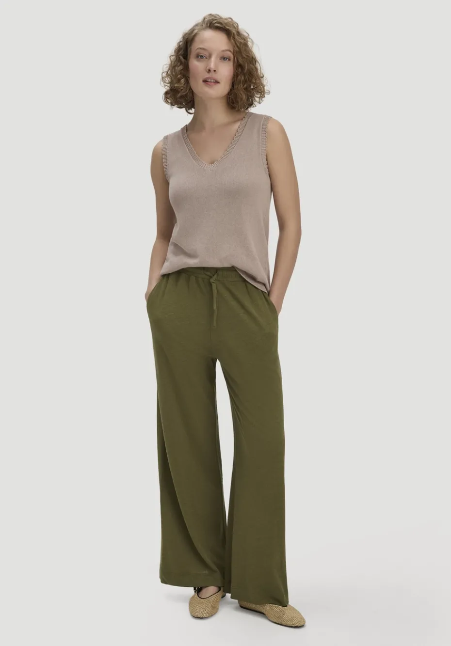 hessnatur Jersey Hose Wide Leg Relaxed aus Leinen und Bio-Baumwolle von goldoliv Sale