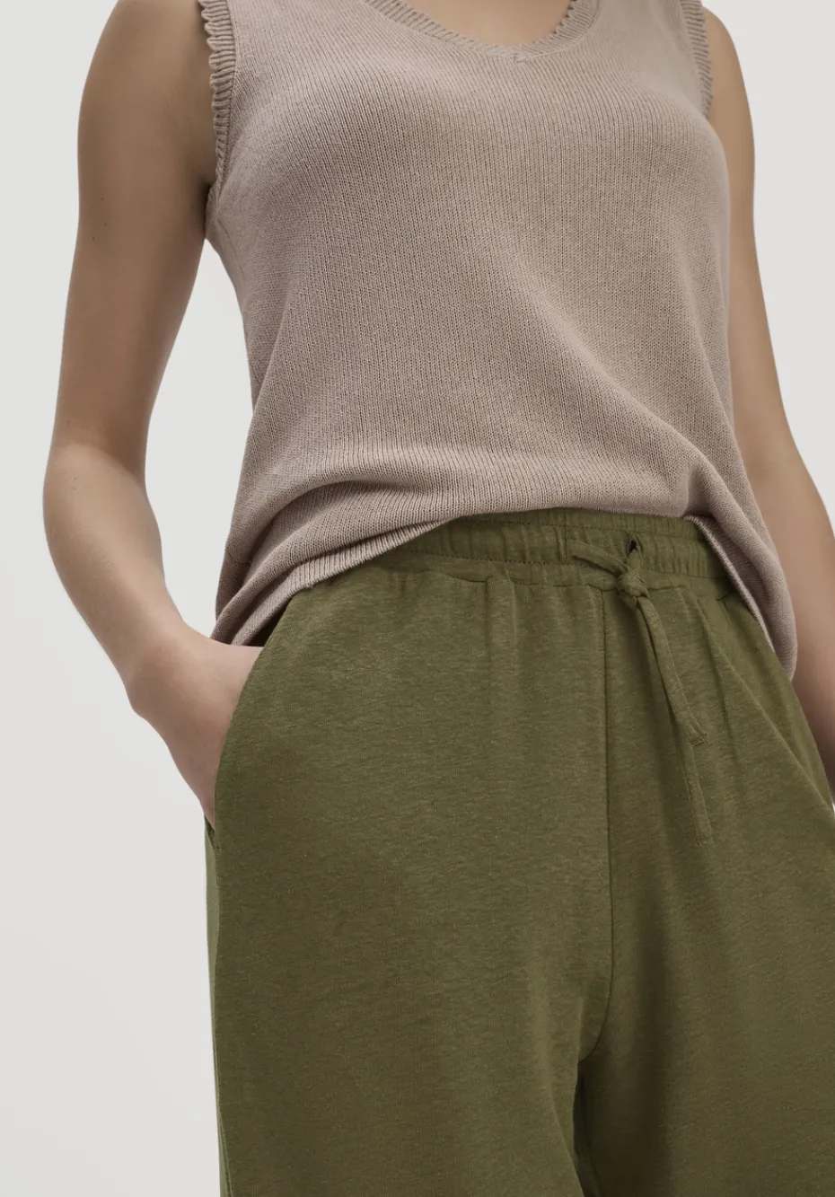 hessnatur Jersey Hose Wide Leg Relaxed aus Leinen und Bio-Baumwolle von goldoliv Sale