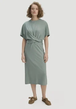 hessnatur Jersey Kleid Midi Oversize aus reiner Bio-Baumwolle von mattgrün Hot