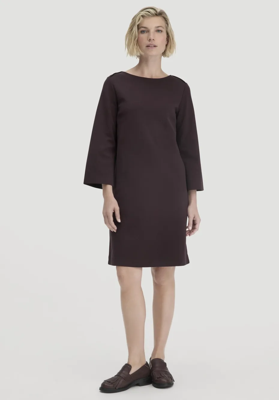 hessnatur Jersey Kleid Mini Regular aus Bio-Baumwolle von schwarzbeere Best