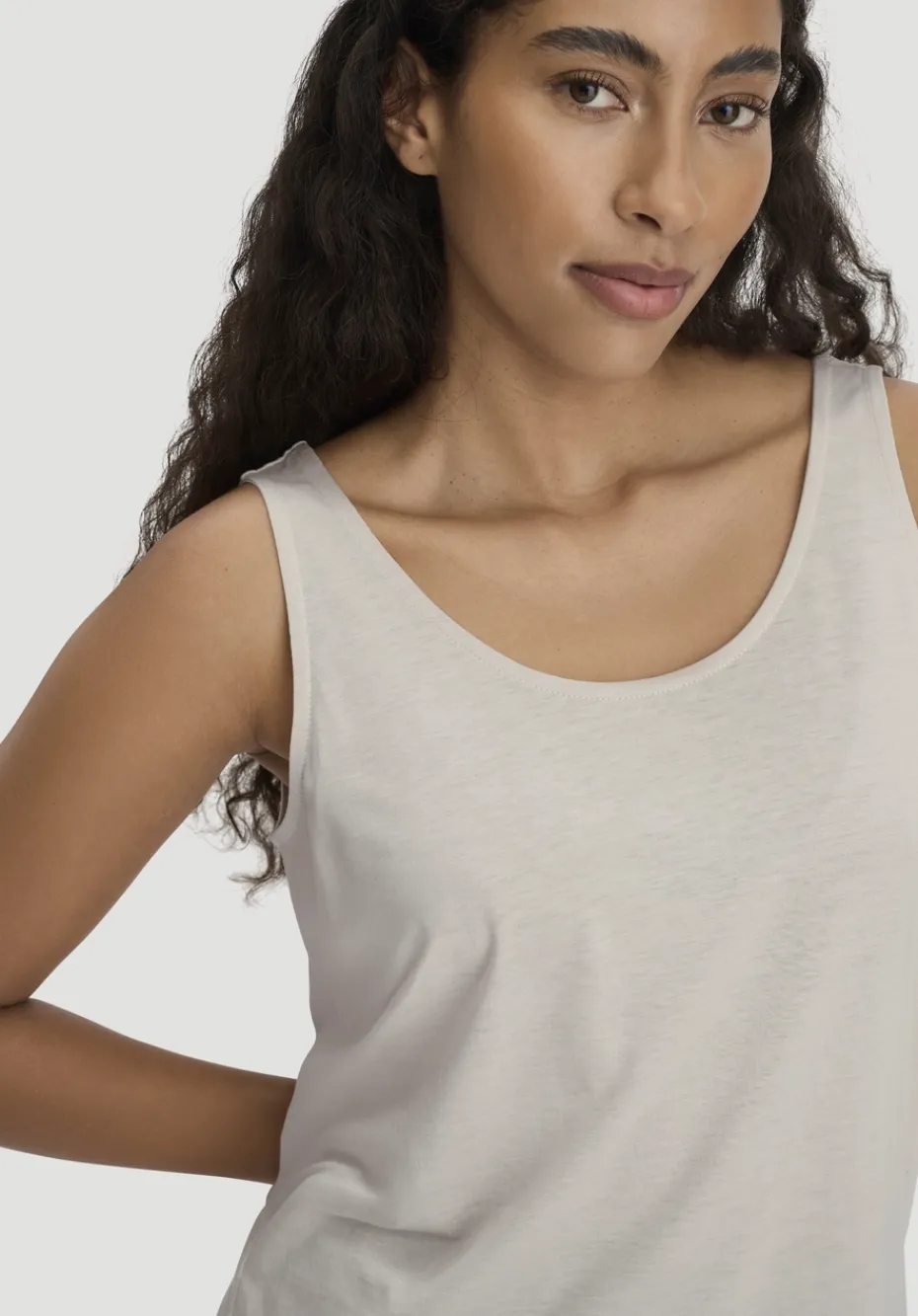 hessnatur Jersey Top Relaxed aus TENCEL™ Lyocell mit Bio-Baumwolle von düne Online