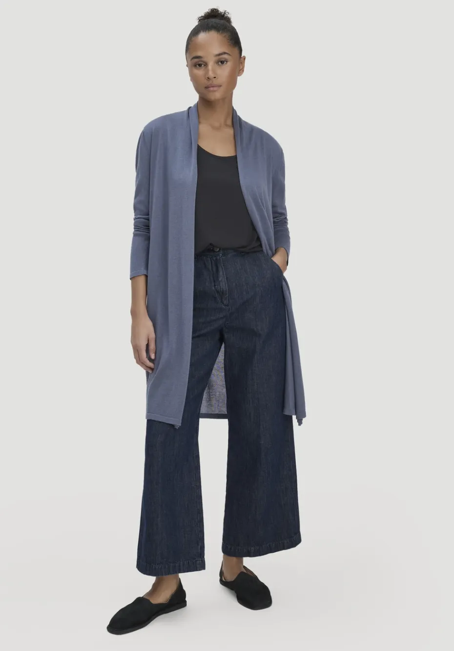 hessnatur Jersey Top Relaxed aus TENCEL™ Lyocell mit Bio-Baumwolle von schwarz Online
