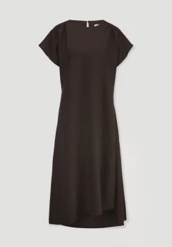 hessnatur Kleid mit Wickeloptik Midi aus reinem Leinen von kakao braun New