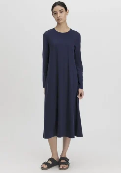 hessnatur Langarm Nachthemd Slim PURE COTTON aus reiner Bio-Baumwolle von dunkelblau Clearance