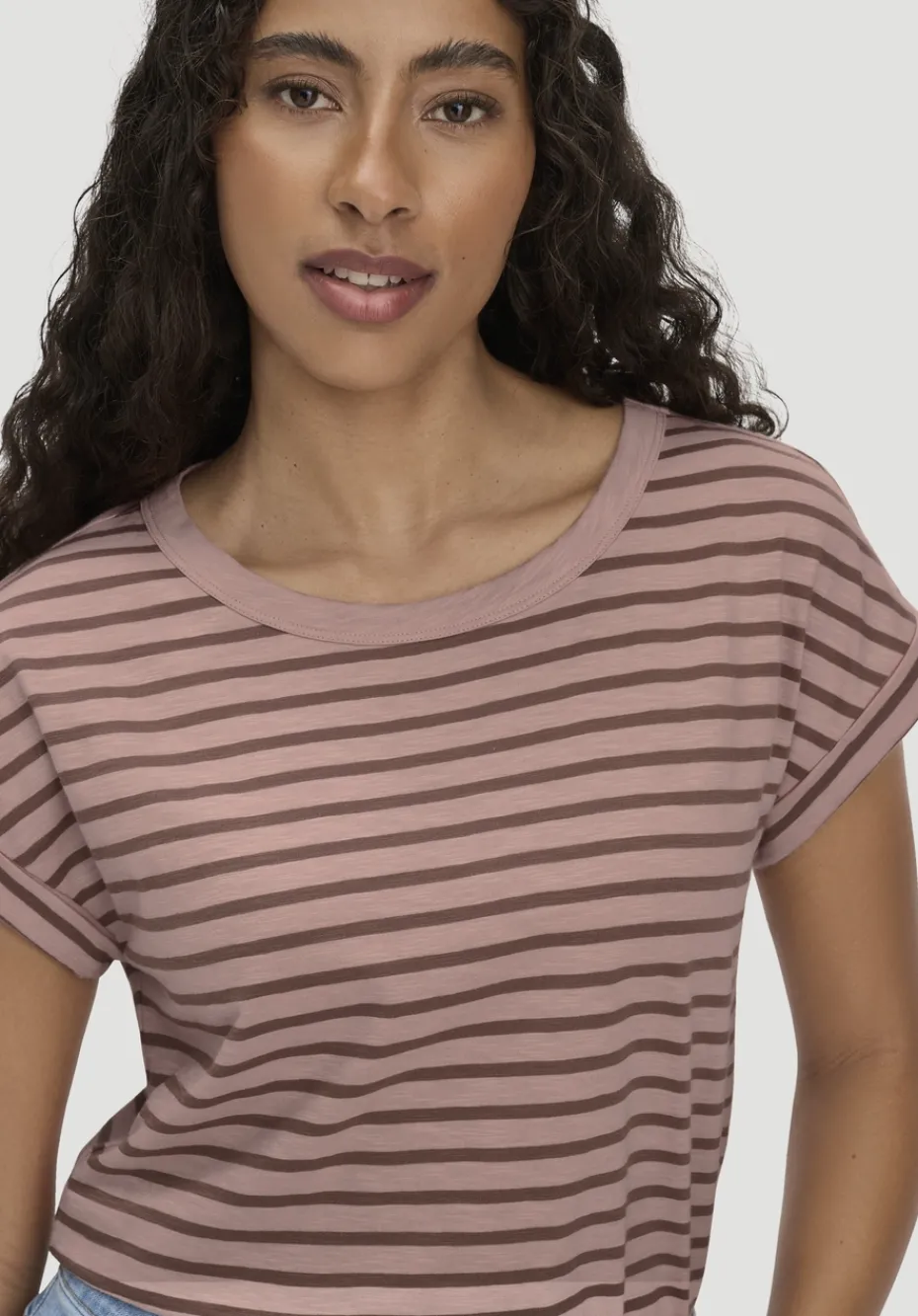hessnatur Light Slub Streifen T-Shirt Relaxed aus reiner Bio-Baumwolle von rosé Clearance