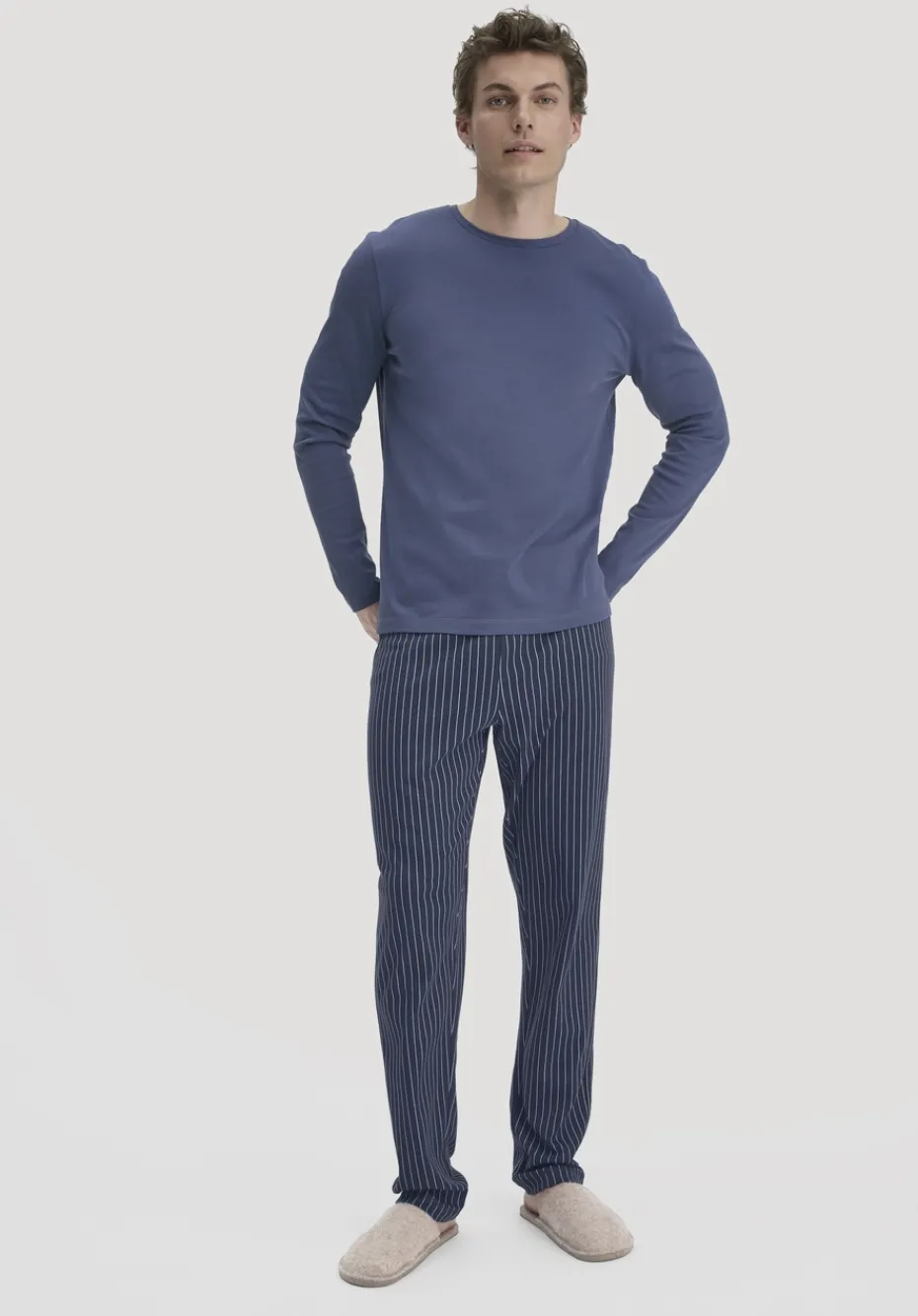 hessnatur Longsleeve PURE NATURE aus reiner Bio-Baumwolle von indigo blau Outlet