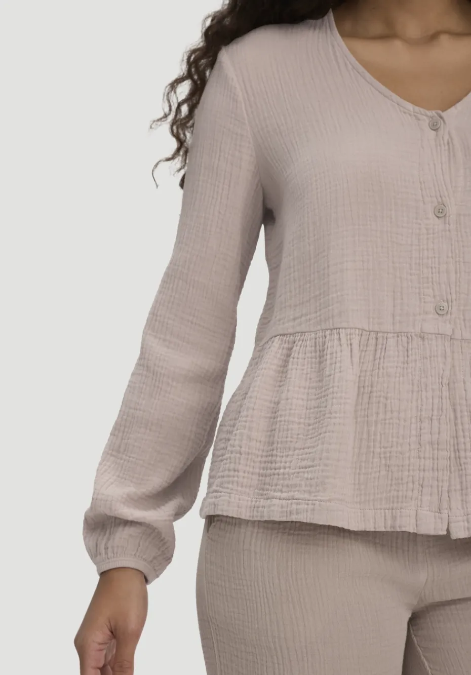 hessnatur Musselin Pyjamabluse PURE COMFORT aus reiner Bio-Baumwolle von mandelbraun Outlet