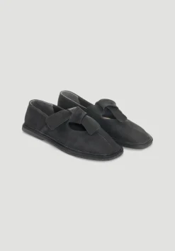 hessnatur Pantolette aus chromfrei gegerbtem Nubuk-Leder von schwarz New