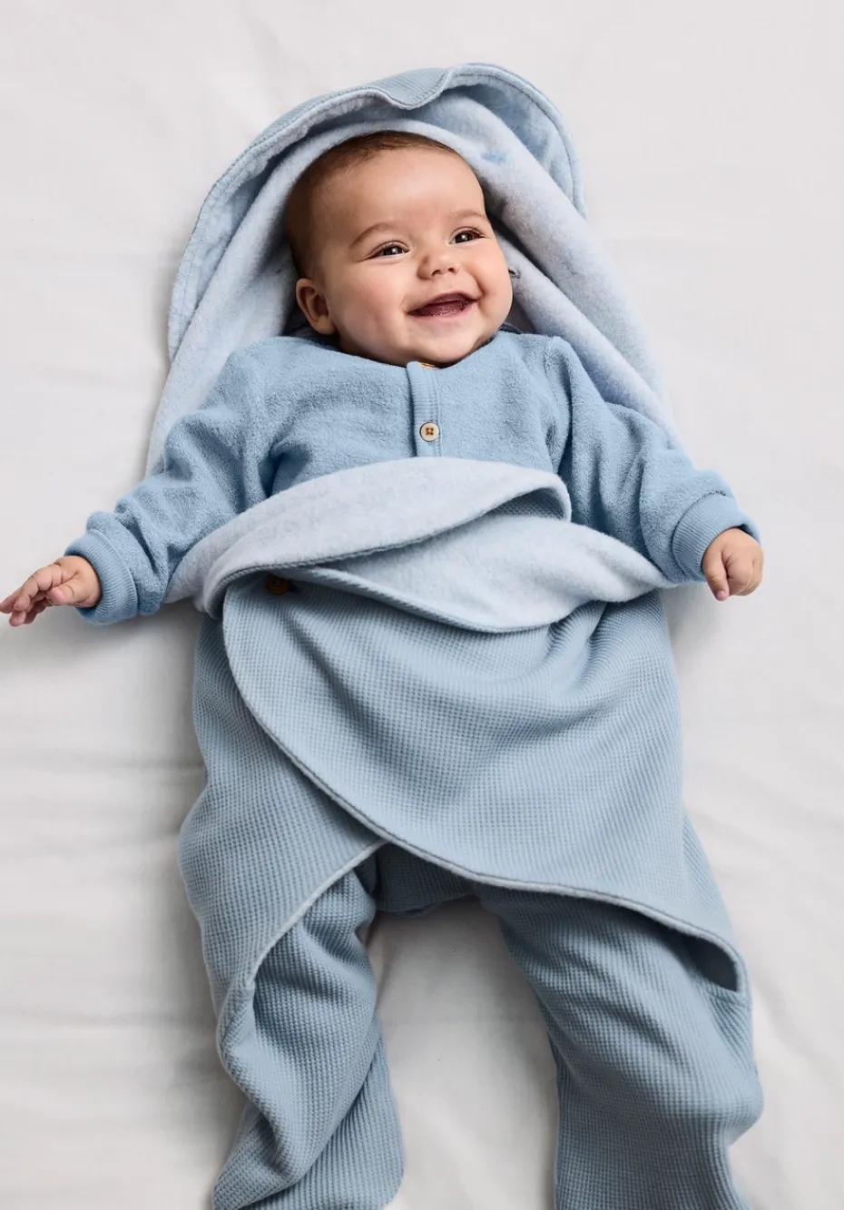 hessnatur Piqué Einschlagdecke aus reiner Bio-Baumwolle von helles jeansblau Discount