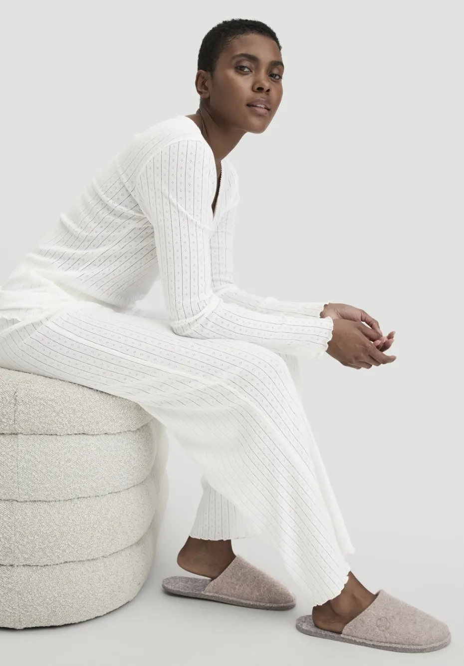 hessnatur Pointelle Schlafhose Relaxed PURE COTTON aus reiner Bio-Baumwolle von naturweiss Sale