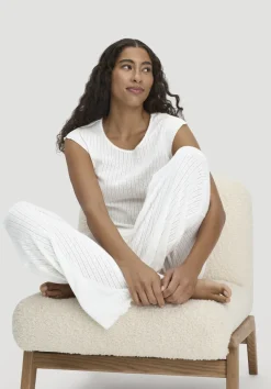hessnatur Pointelle Schlafshirt PURE COTTON aus reiner Bio-Baumwolle von naturweiss Outlet