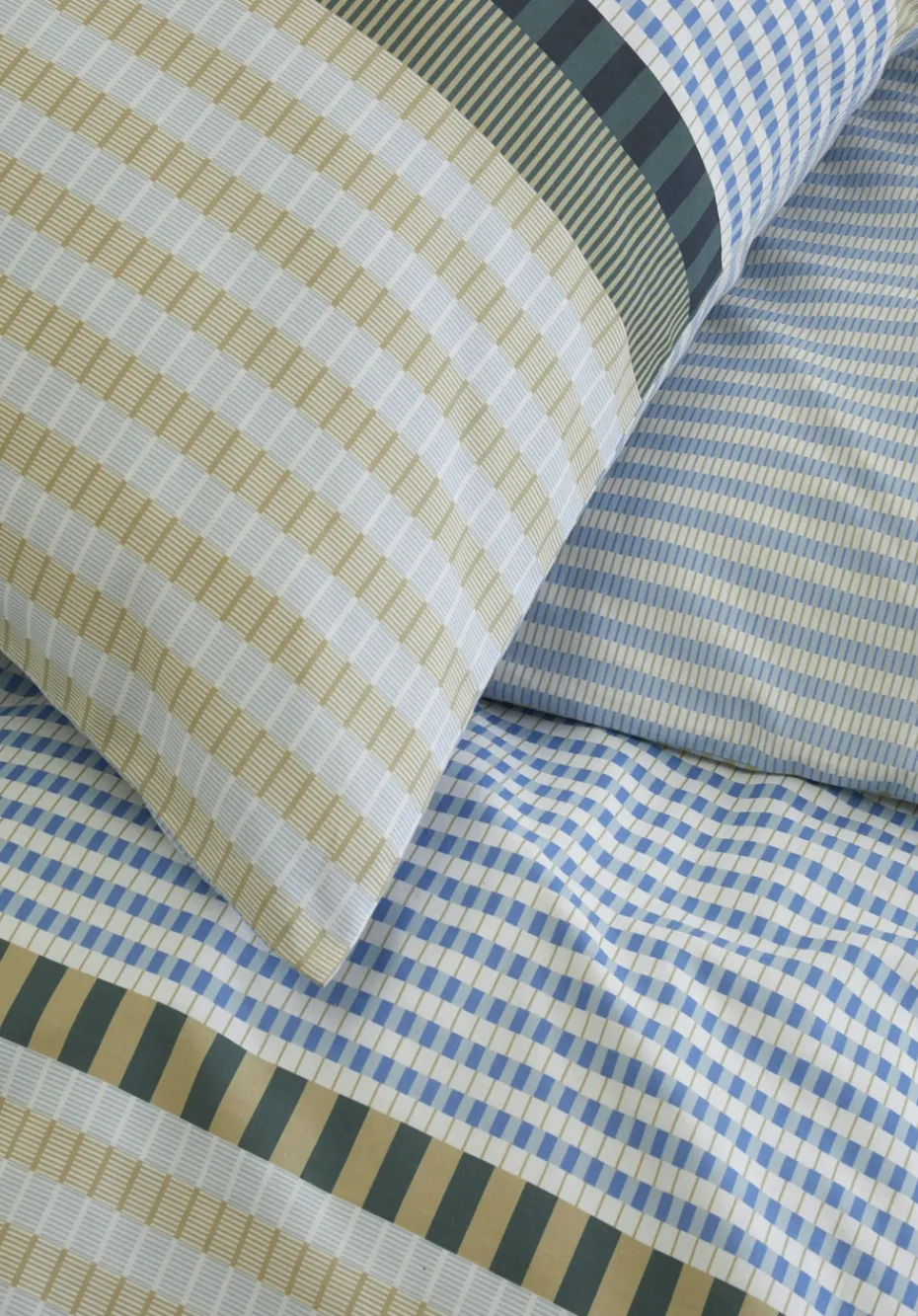 hessnatur Renforcé Wende Bettwäsche JIMA aus reiner Bio-Baumwolle von nordisch blau
