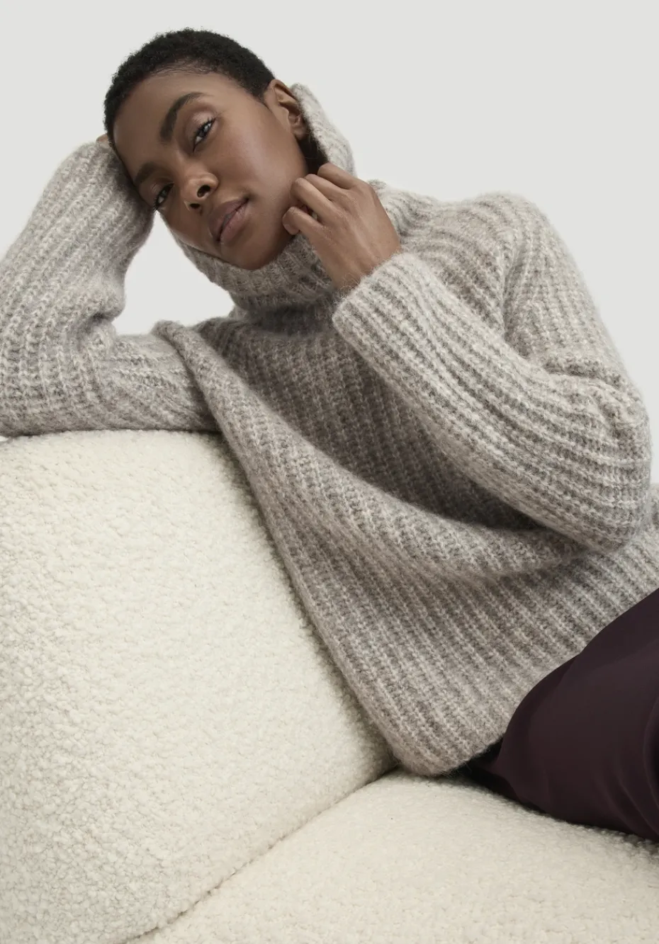 hessnatur Rollkragenpullover Relaxed aus Alpaka mit Bio-Baumwolle von naturgrau Clearance