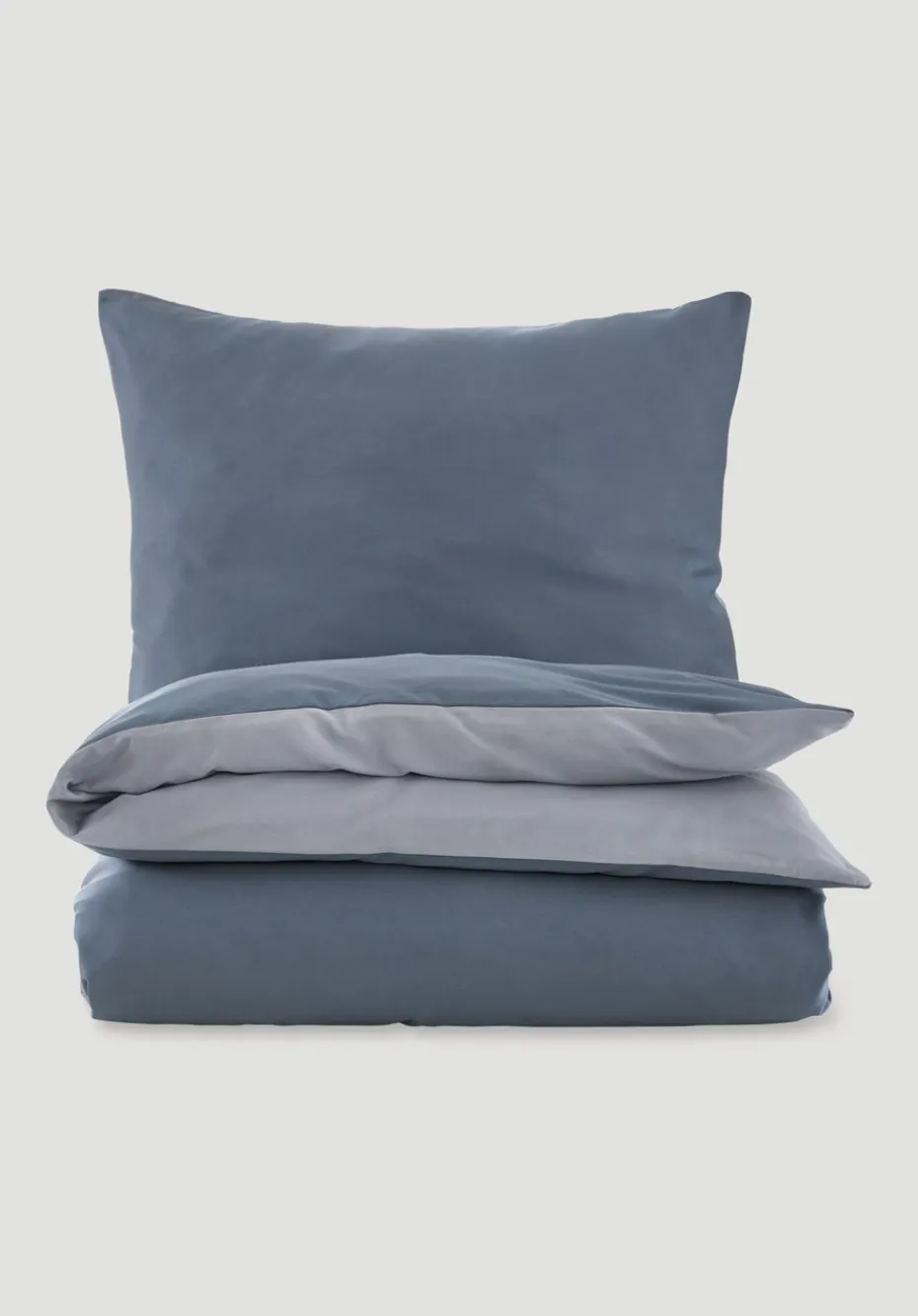 hessnatur Satin Wende Bettwäsche Set aus reiner Bio-Baumwolle von stahlblau Sale