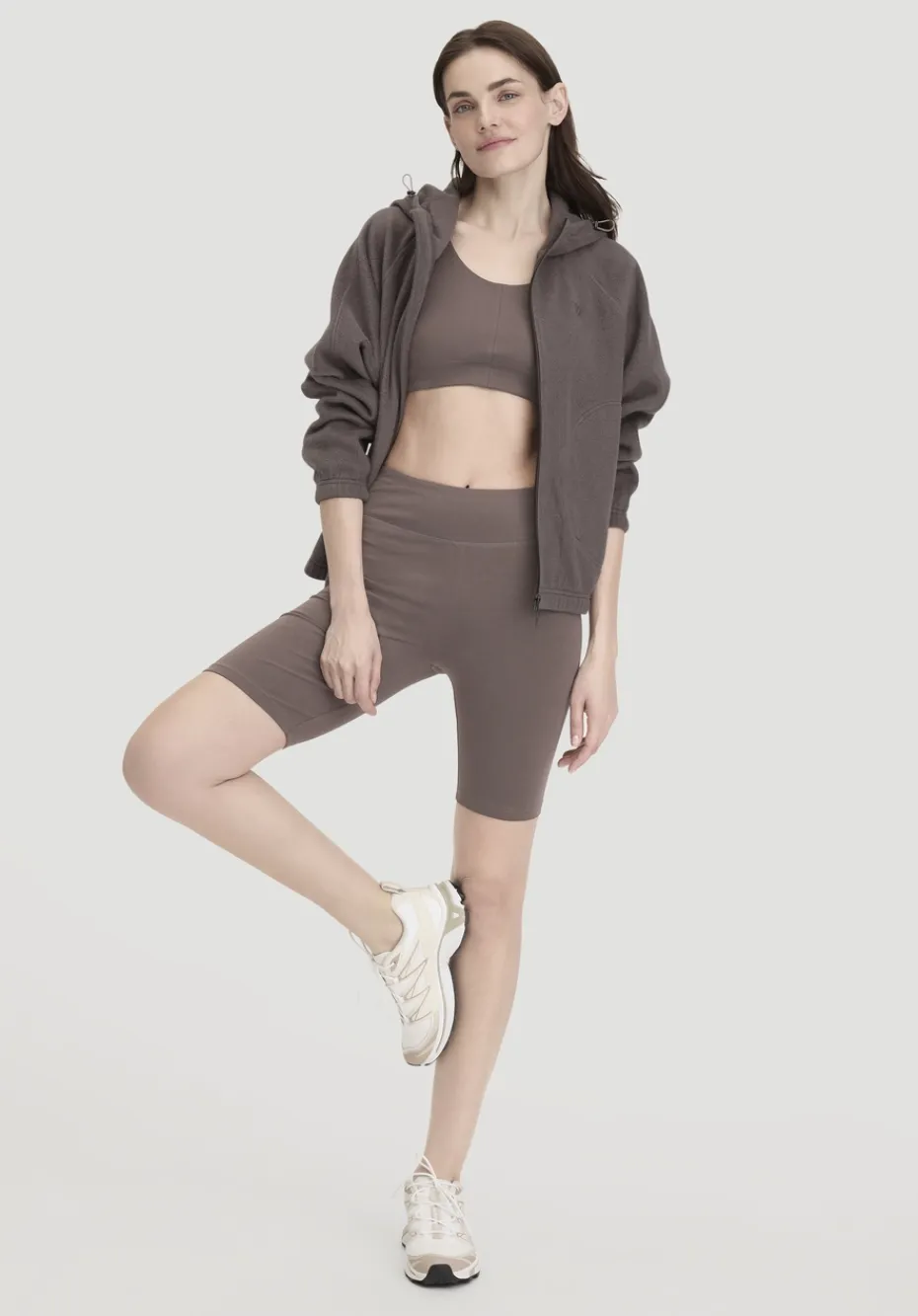 hessnatur Shorts Fitted ACTIVE LIGHT aus Bio-Baumwolle von dunkles mauve Best