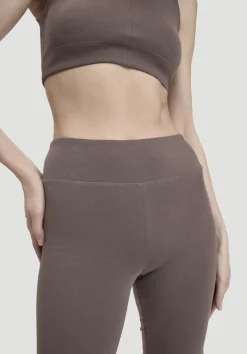 hessnatur Shorts Fitted ACTIVE LIGHT aus Bio-Baumwolle von dunkles mauve Best