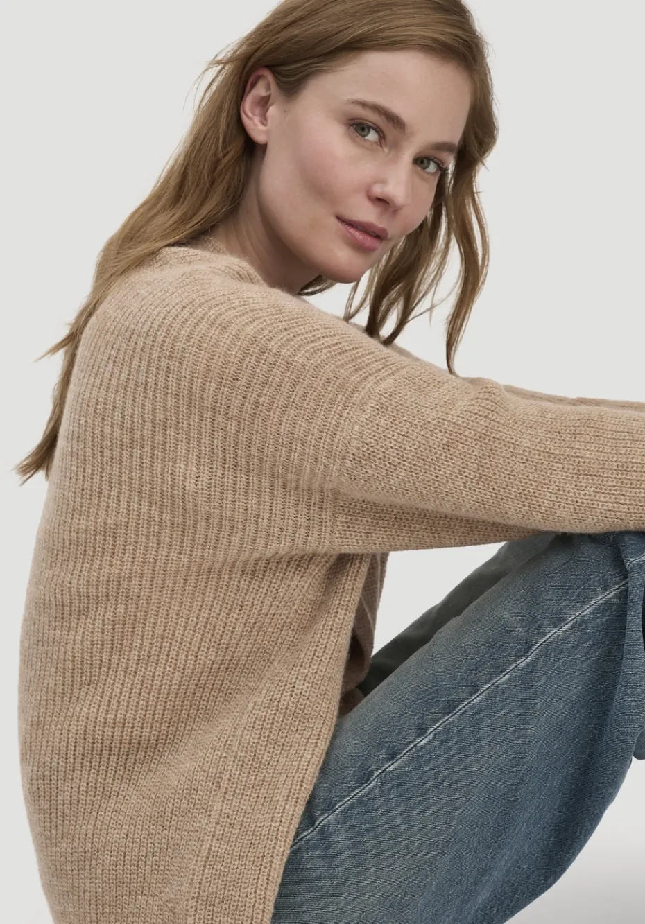 hessnatur Strick Jacke Oversize aus reinem Alpaka von mandelbraun Online