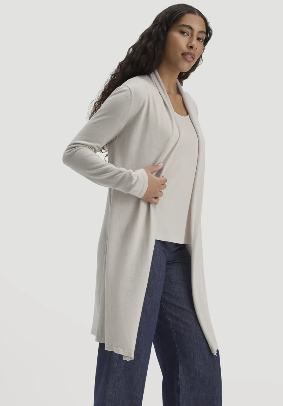 hessnatur Strick Jacke Regular aus TENCEL™ Lyocell und Bio-Baumwolle von düne New