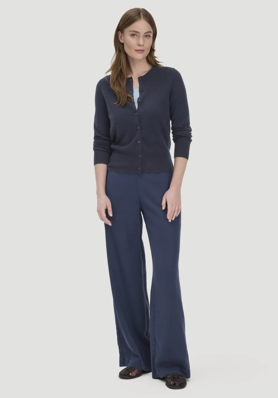 hessnatur Strick Jacke Regular BETTER RECYCLING aus reinem Cashmere von marine Best