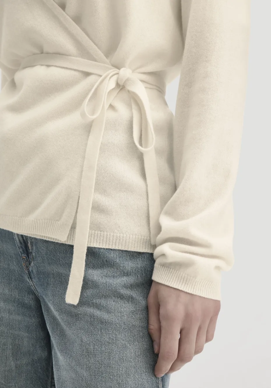 hessnatur Strick Jacke Relaxed aus Bio-Merinowolle mit Cashmere von naturweiss Sale