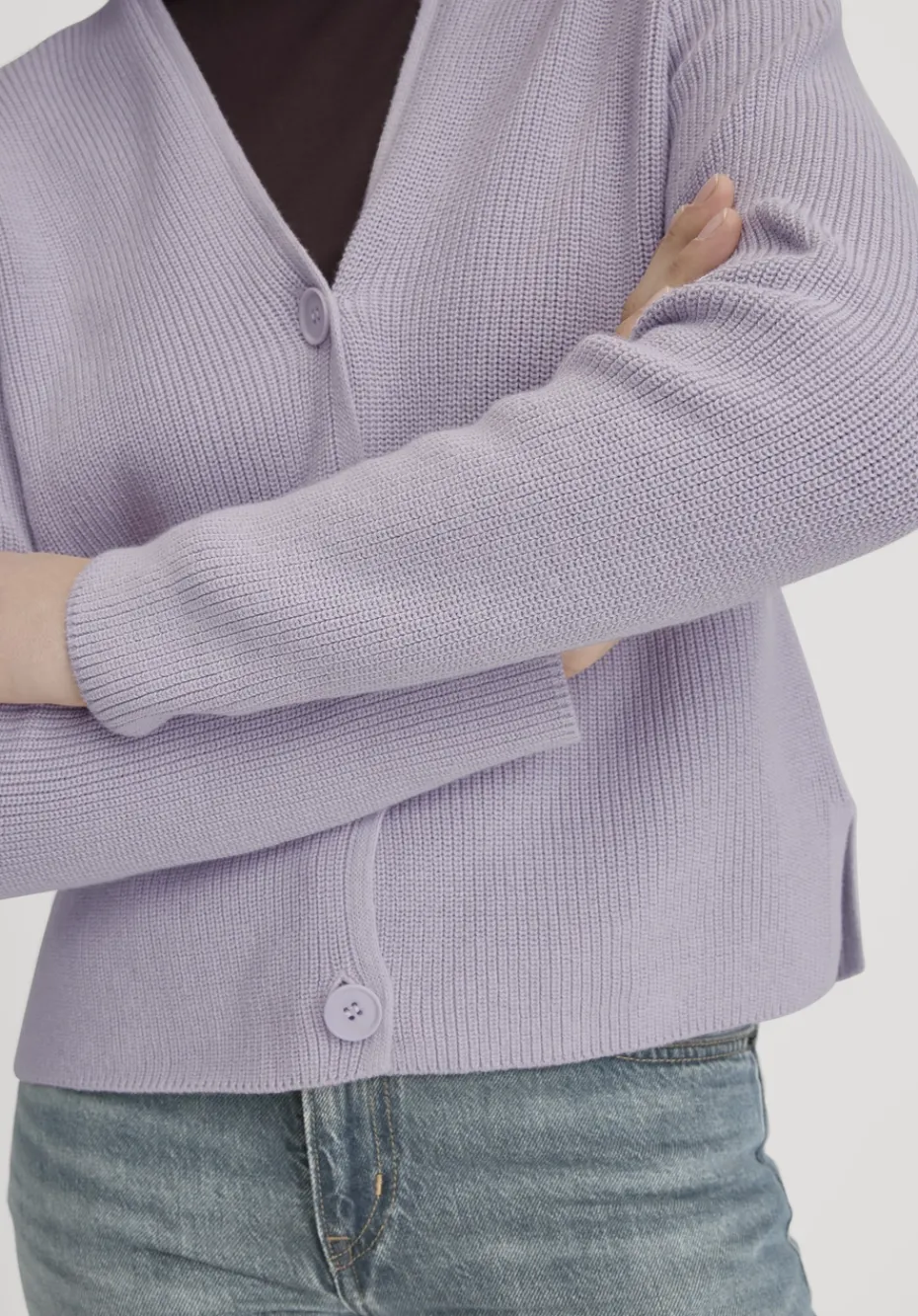 hessnatur Strick Jacke Relaxed aus reiner Bio-Baumwolle von pastell lavendel