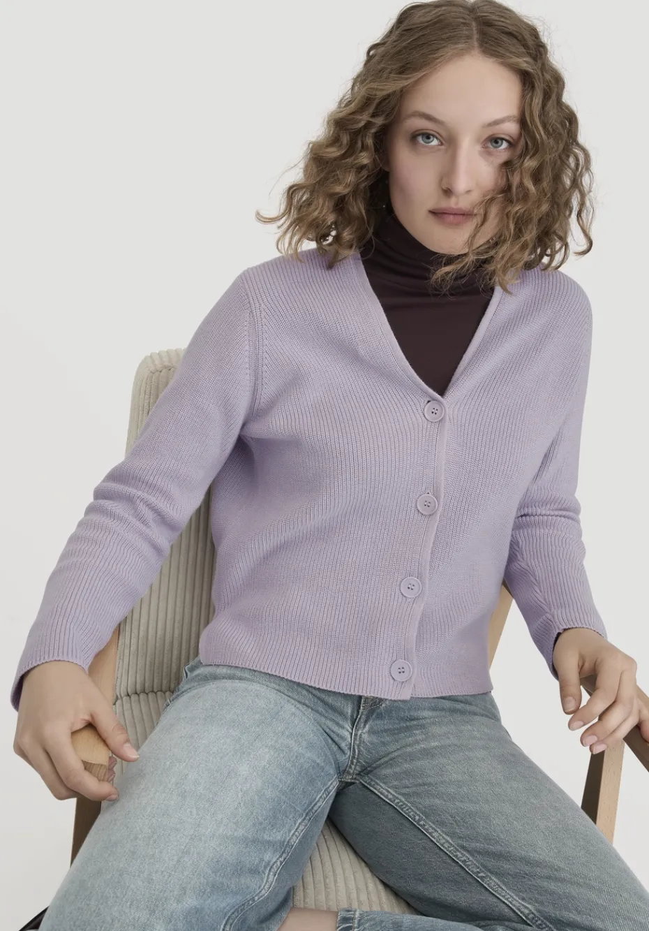 hessnatur Strick Jacke Relaxed aus reiner Bio-Baumwolle von pastell lavendel