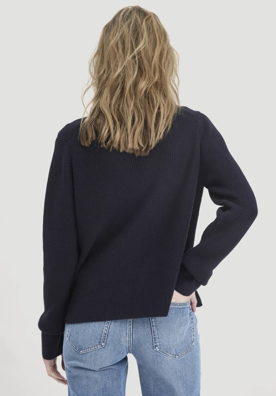 hessnatur Strick Jacke Relaxed aus reiner Bio-Baumwolle von marine
