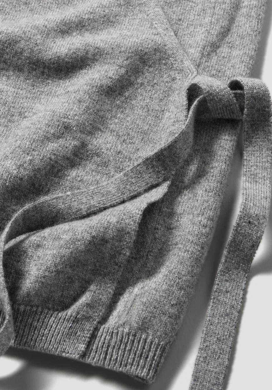 hessnatur Strick Jacke Relaxed aus Bio-Merinowolle mit Cashmere von grau New