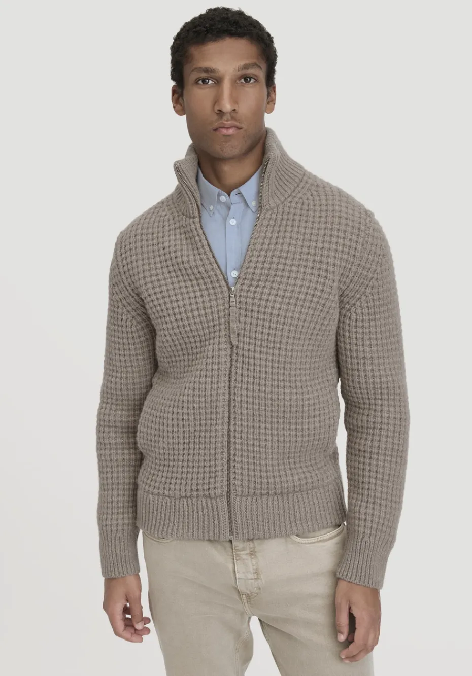 hessnatur Strick Jacke Relaxed BETTER RECYCLING aus reiner Bio-Merinowolle von camel Online