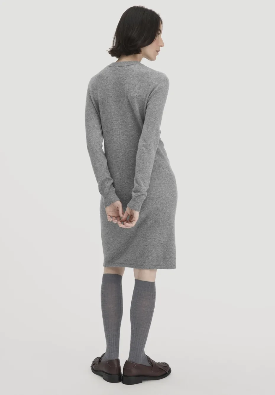 hessnatur Strick Kleid Regular aus Bio-Merinowolle mit Cashmere von grau Clearance