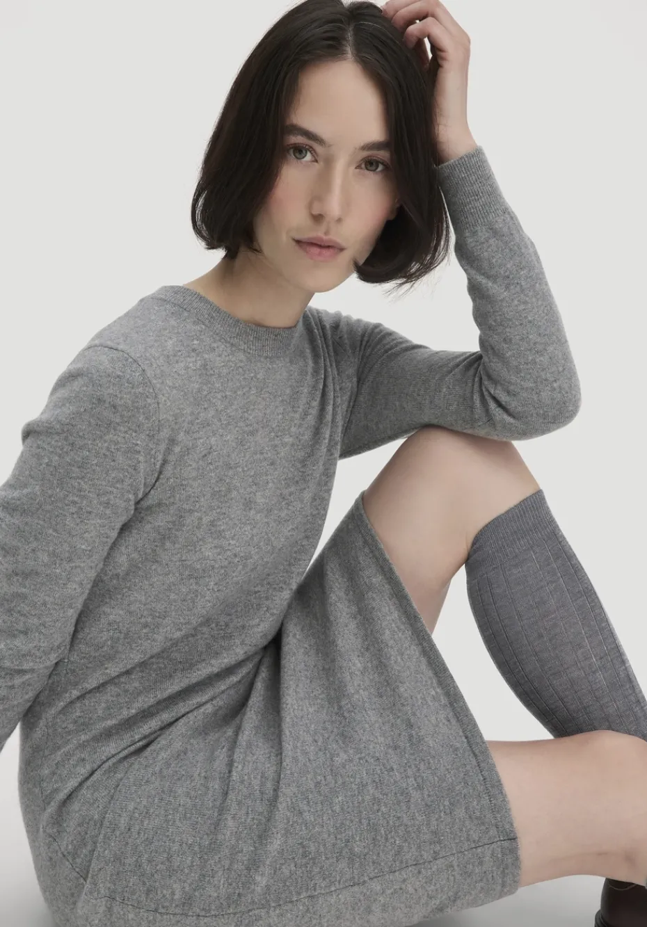 hessnatur Strick Kleid Regular aus Bio-Merinowolle mit Cashmere von grau Clearance