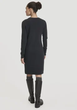 hessnatur Strick Kleid Regular aus Bio-Merinowolle mit Cashmere von schwarz