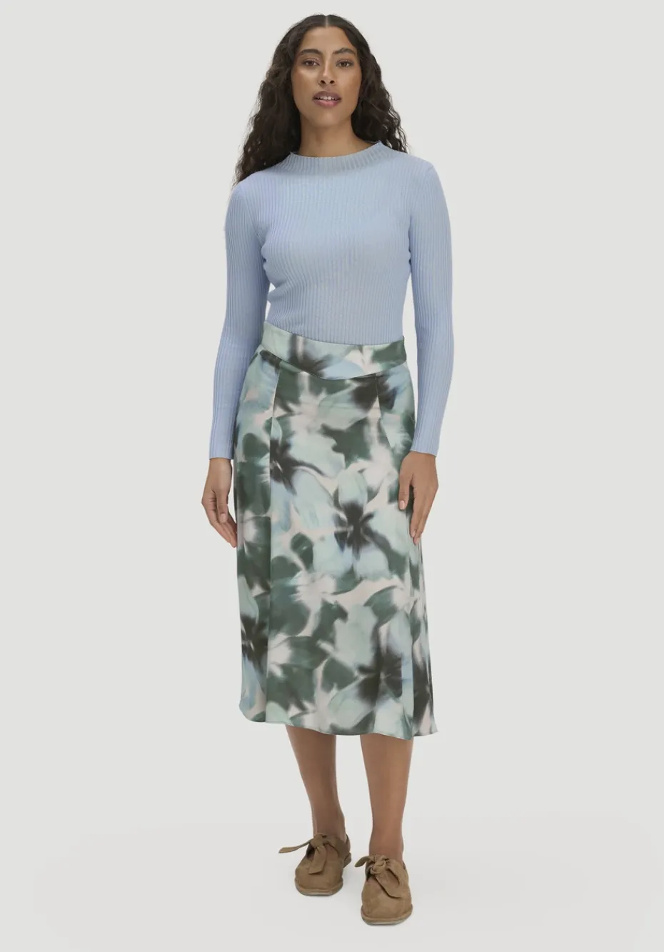 hessnatur Strick Pullover Fitted aus TENCEL™ Lyocell mit Bio-Baumwolle von perlblau
