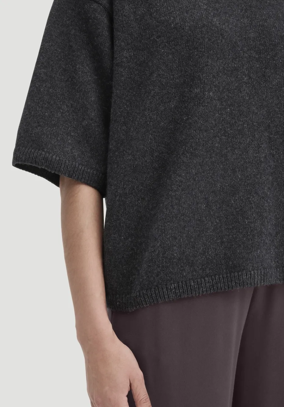 hessnatur Strick Pullover Oversize aus Bio-Merinowolle mit Bio-Baumwolle von anthrazit New