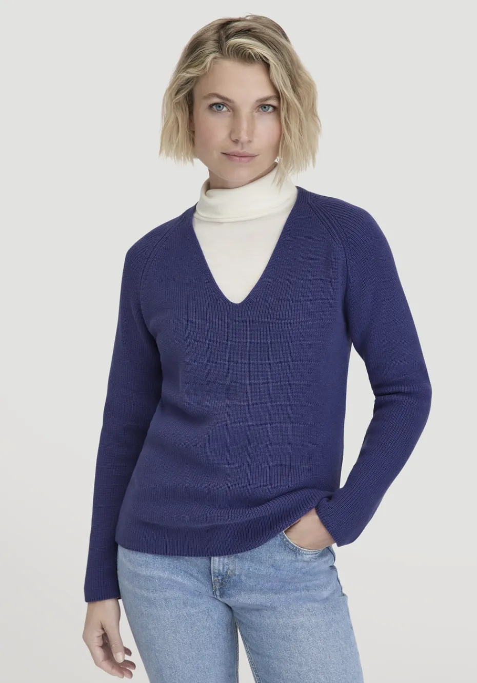 hessnatur Strick Pullover Regular aus reiner Bio-Baumwolle von irisblau Outlet