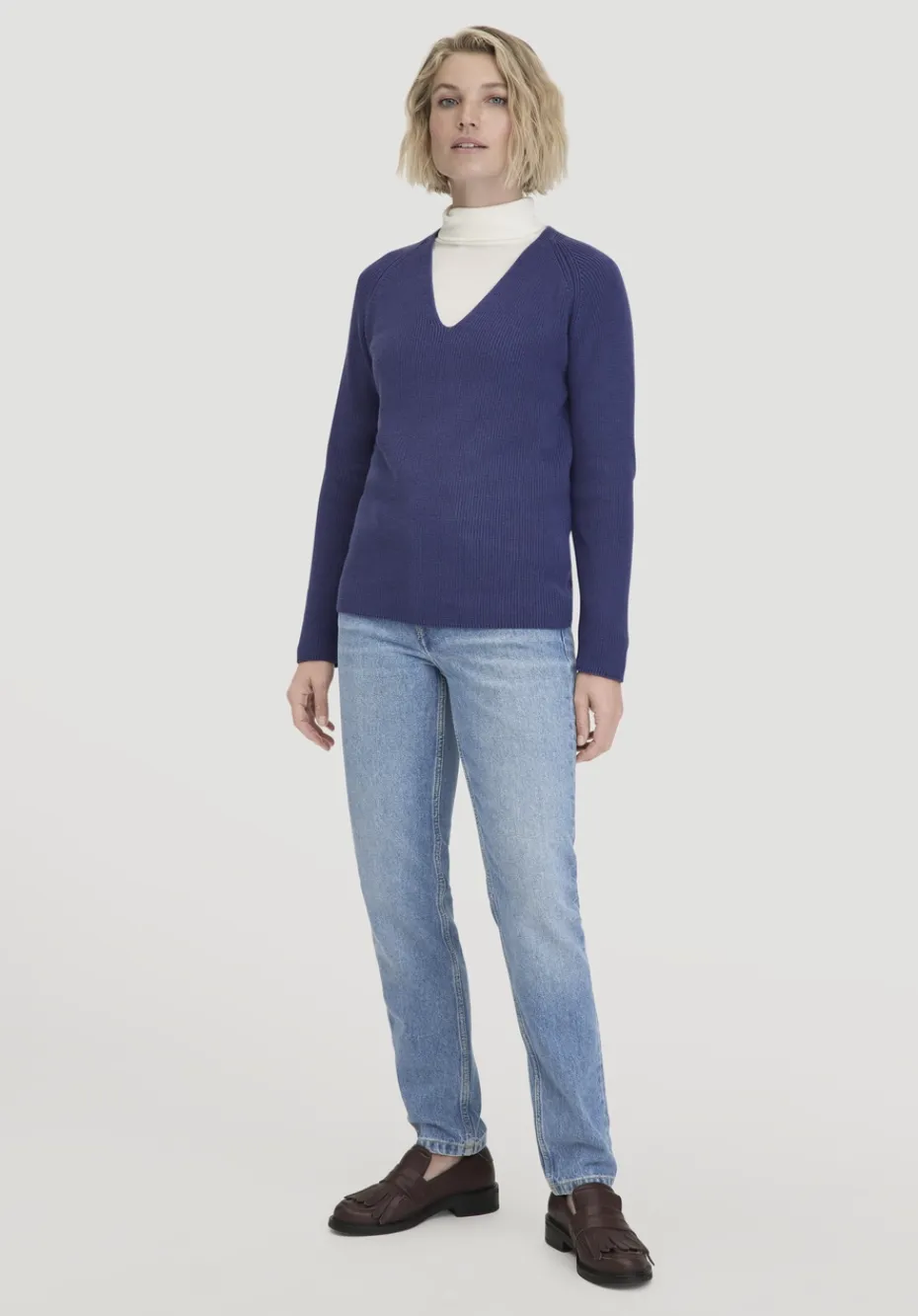 hessnatur Strick Pullover Regular aus reiner Bio-Baumwolle von irisblau Outlet